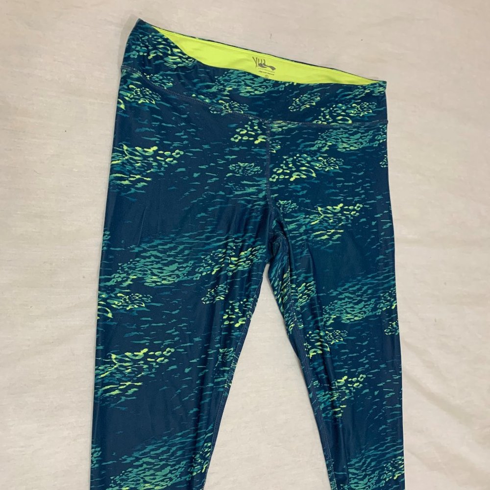 🦚🦚🦚 CASCADE SPORT WOMENS ATHLETIC YOGA PULL ON CAPRIS PANTS  SIZE L 🦚🦚🦚